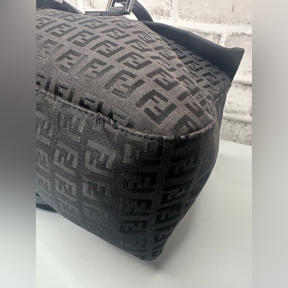 Fendi Zucchino Baguette Shoulder Bag Black Canvas Snap Close Front - Picture 9 of 13